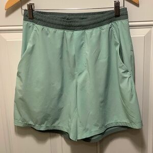 Lululemon Athletica Pace Breaker Men’s Med Short 7" *Linerless Mint & Dark Green